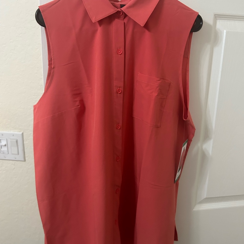 GAIAM Sleeveless Red Button-Down Shirt